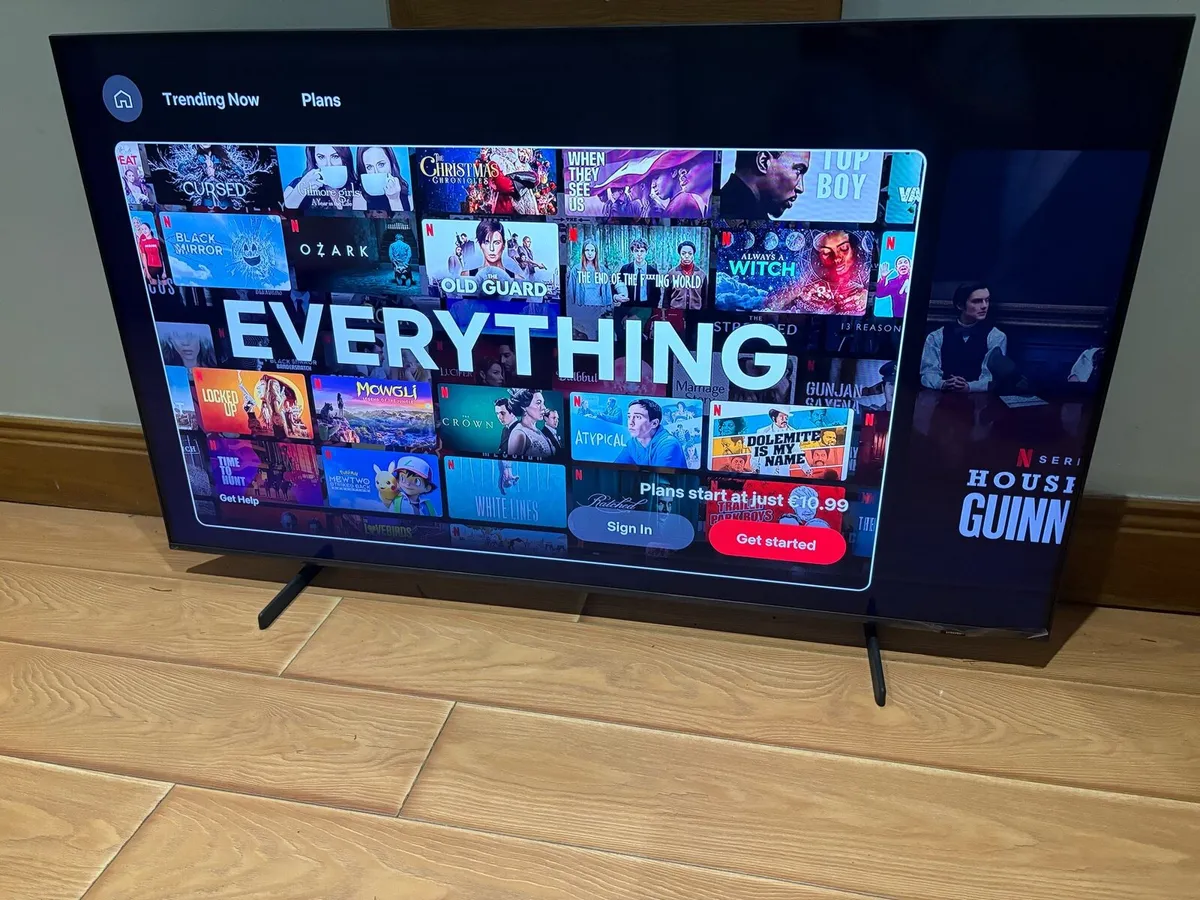 Samsung 50 Inch QLED Smart TV - Image 3