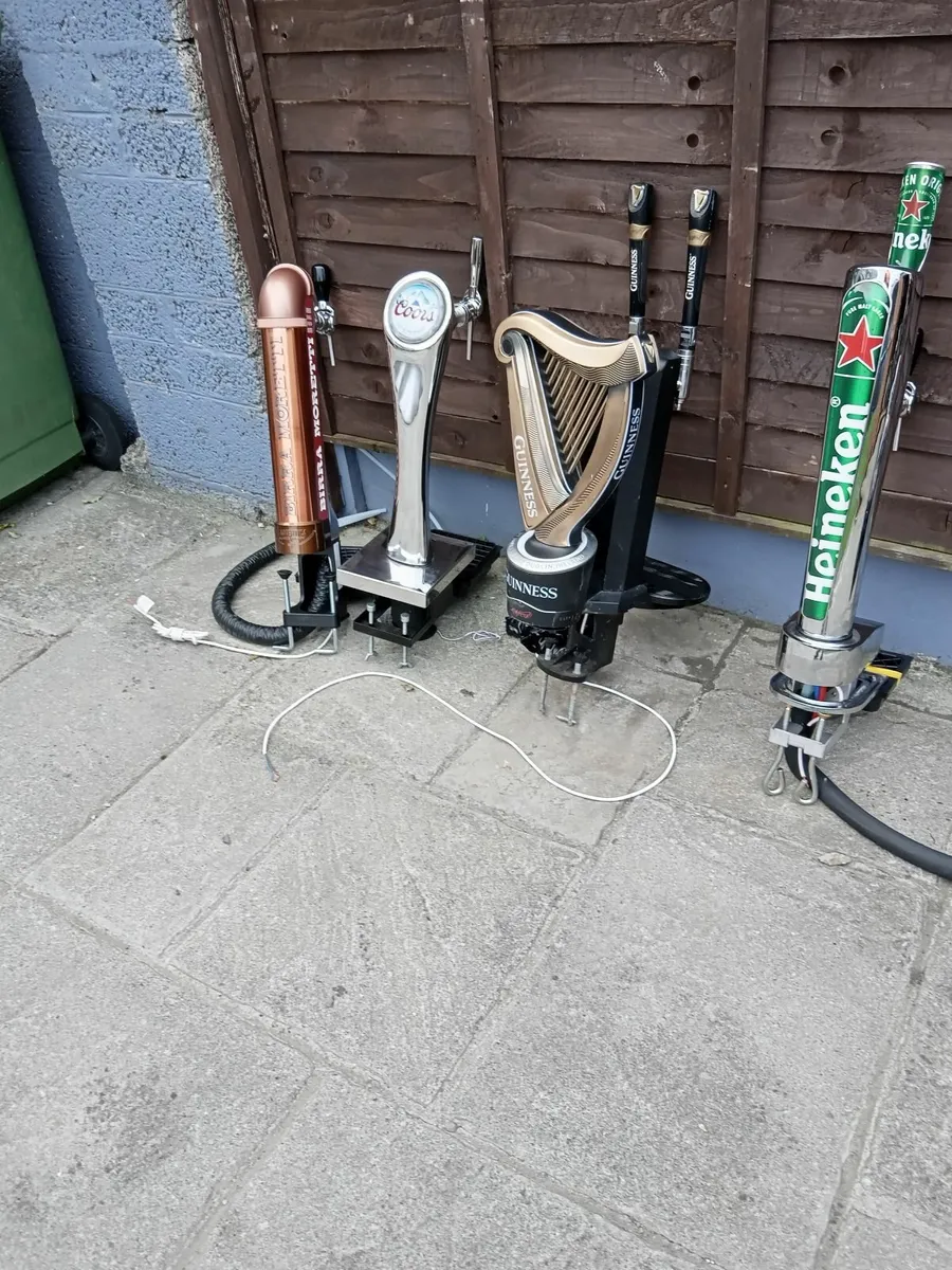 Beer cooler and taps - Image 4