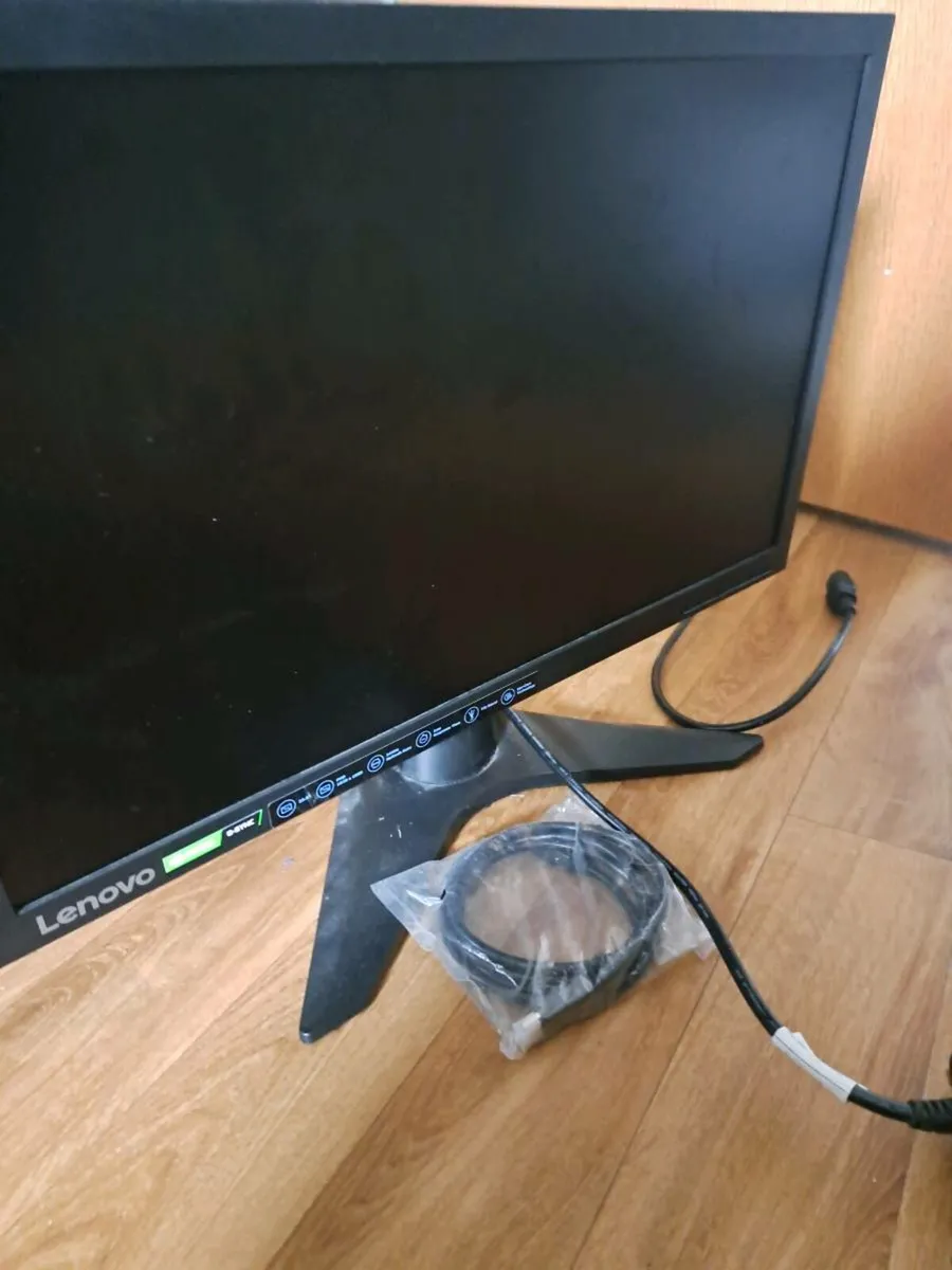 Lenovo G24 10 Monitor - Image 4