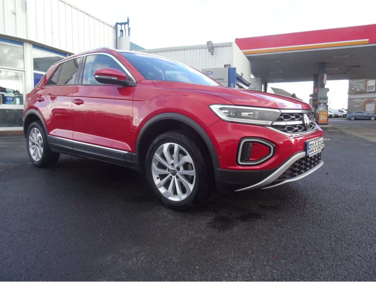 Volkswagen T-Roc STYLE AUTO  1.5 TSI  150HP - Image 1