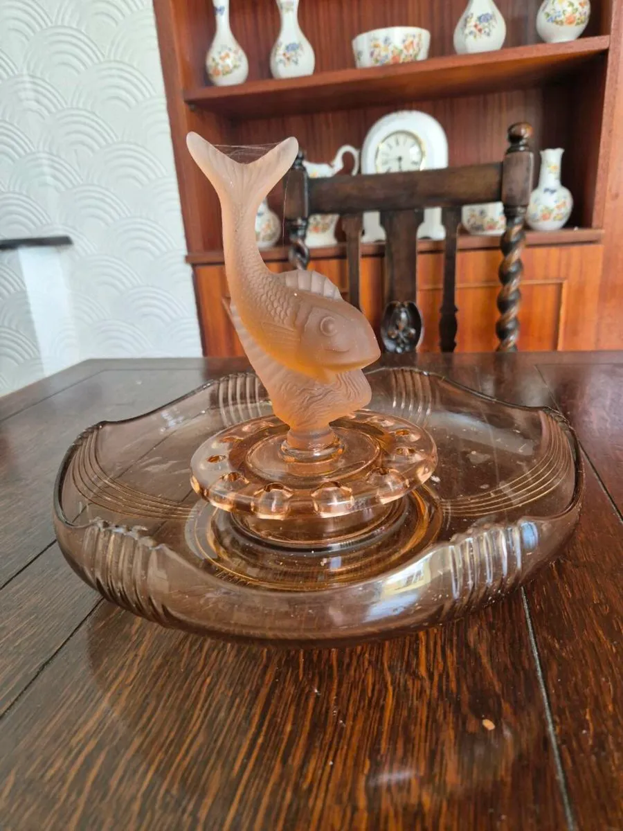 Art Deco Poisson Voiant Glass Bowl - Image 1