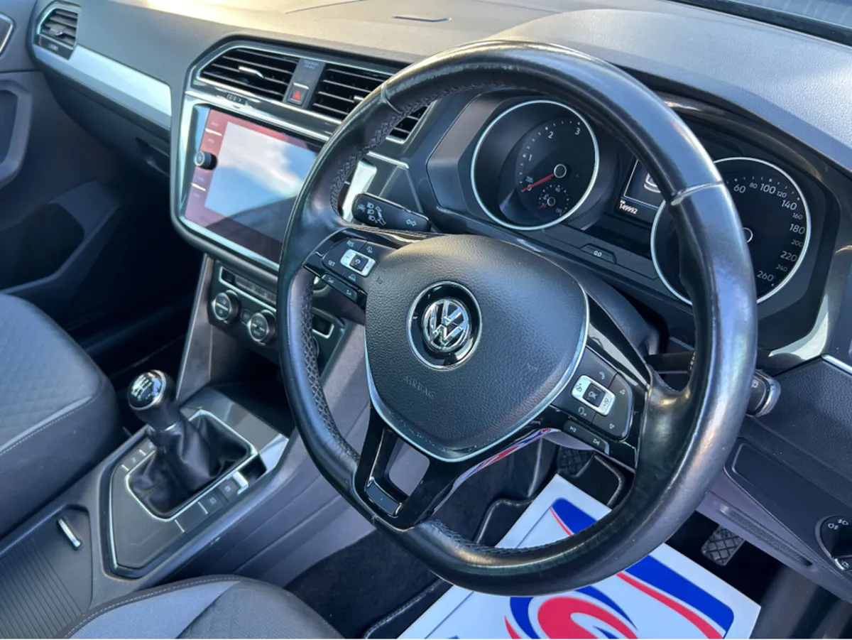 Volkswagen Tiguan CL 2.0 TDI 115HP MANUAL 6SPEED F - Image 2