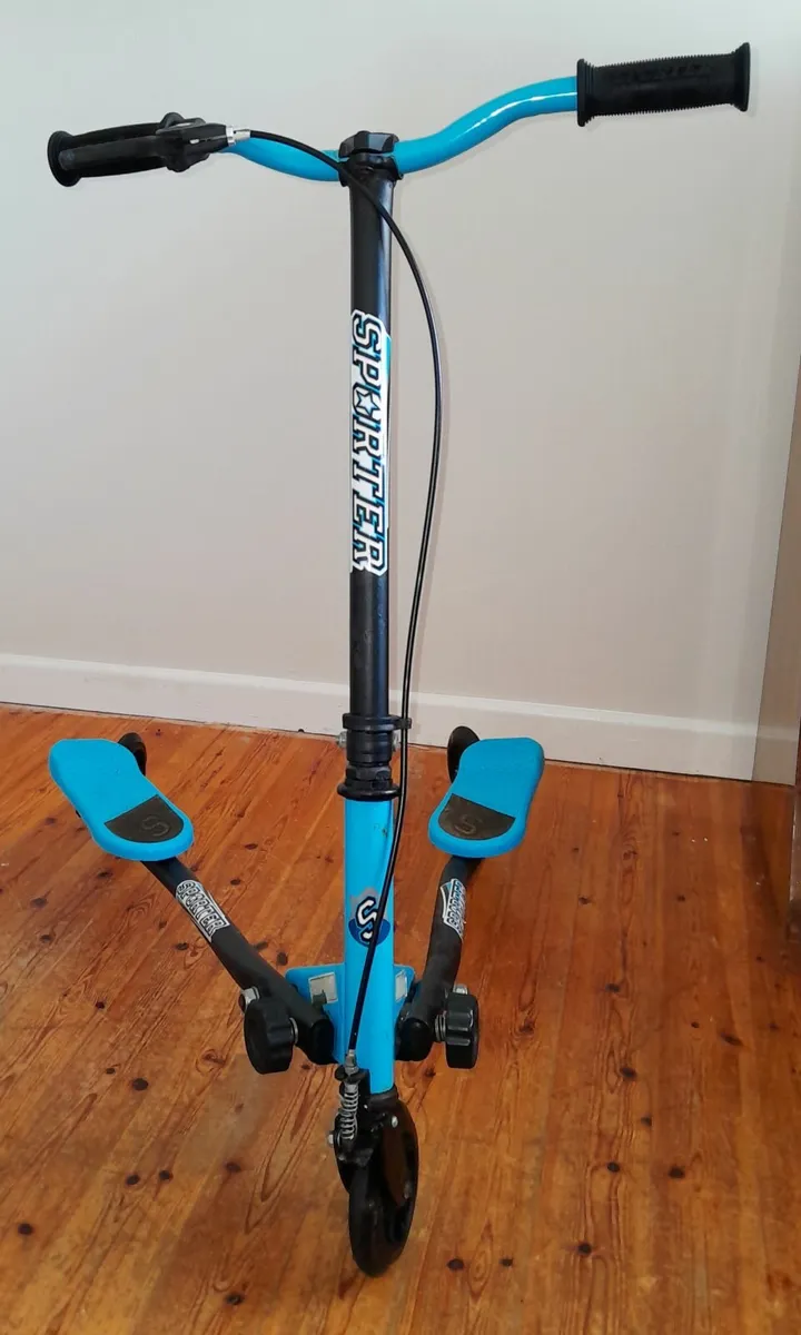 3 Wheel Kids Scooter - Image 3