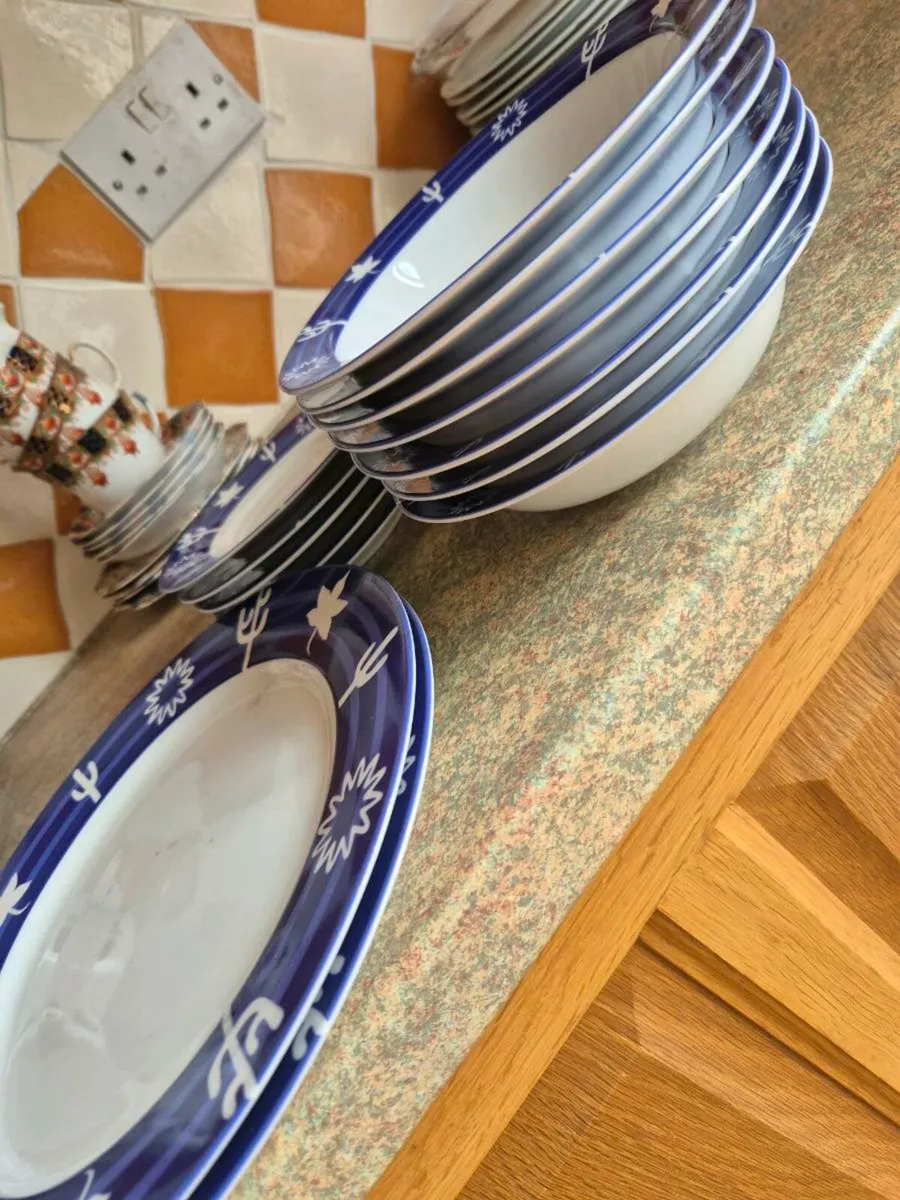 Dinnerwear set - Image 4