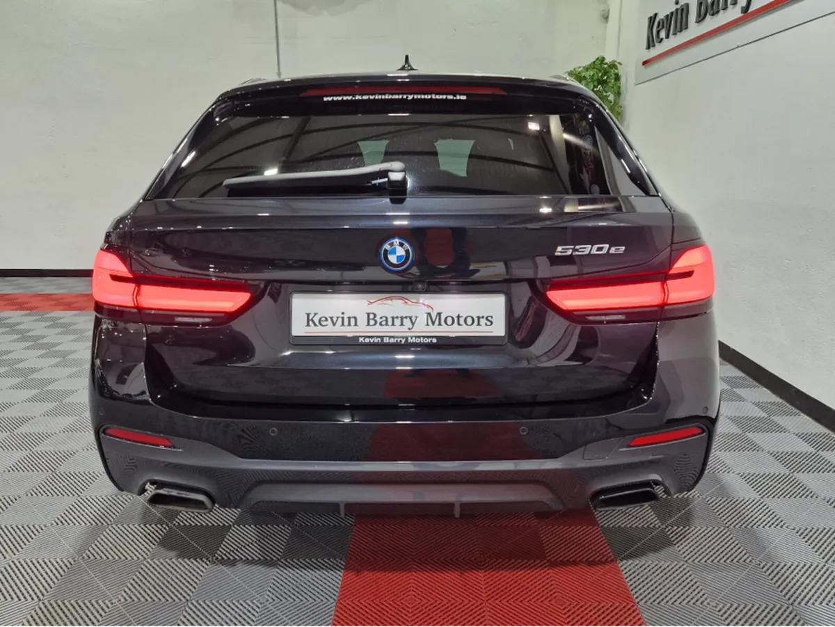 BMW 5-Series 530E TOURING (COMFORT / TECH / PRO PA - Image 3