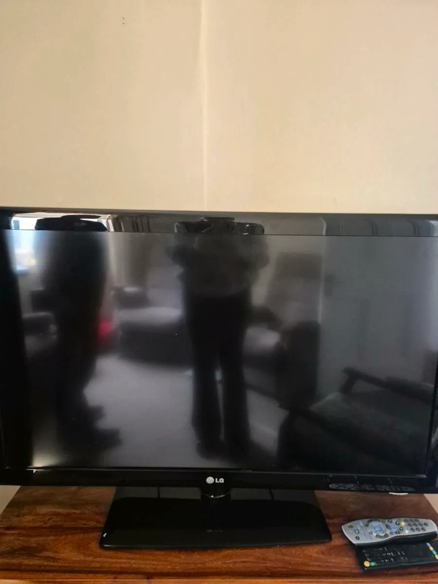 Tv and tv unit - Image 3