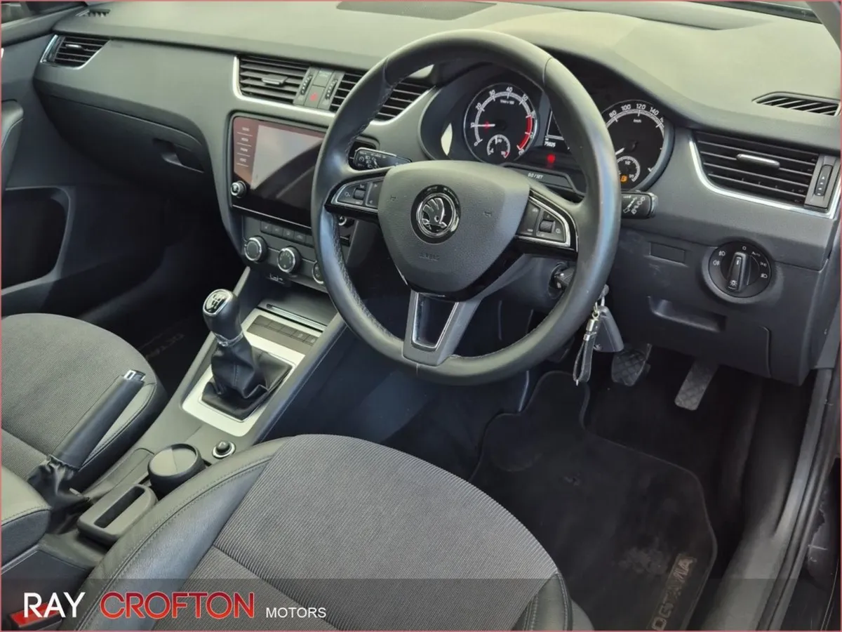 Skoda Octavia Soleil 1.0tsi 115HP - Image 3