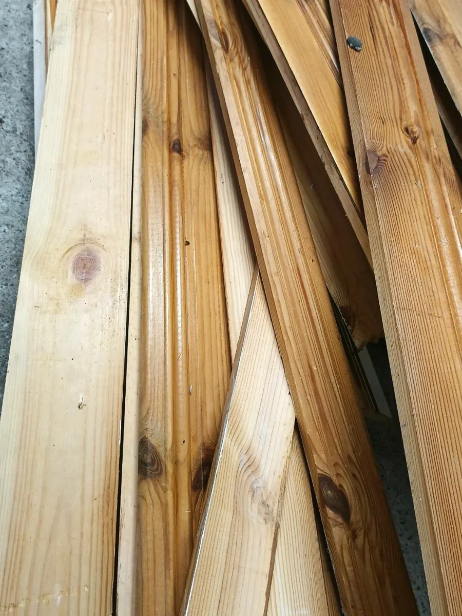 Used white deal skirtting - Image 2