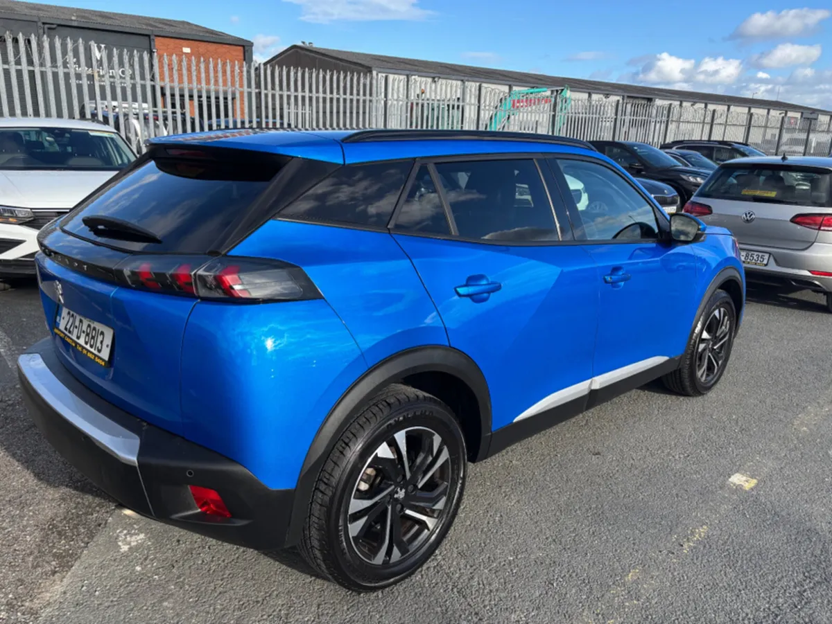 Peugeot 2008 ALLURE 1.2 100 4DR - Image 2