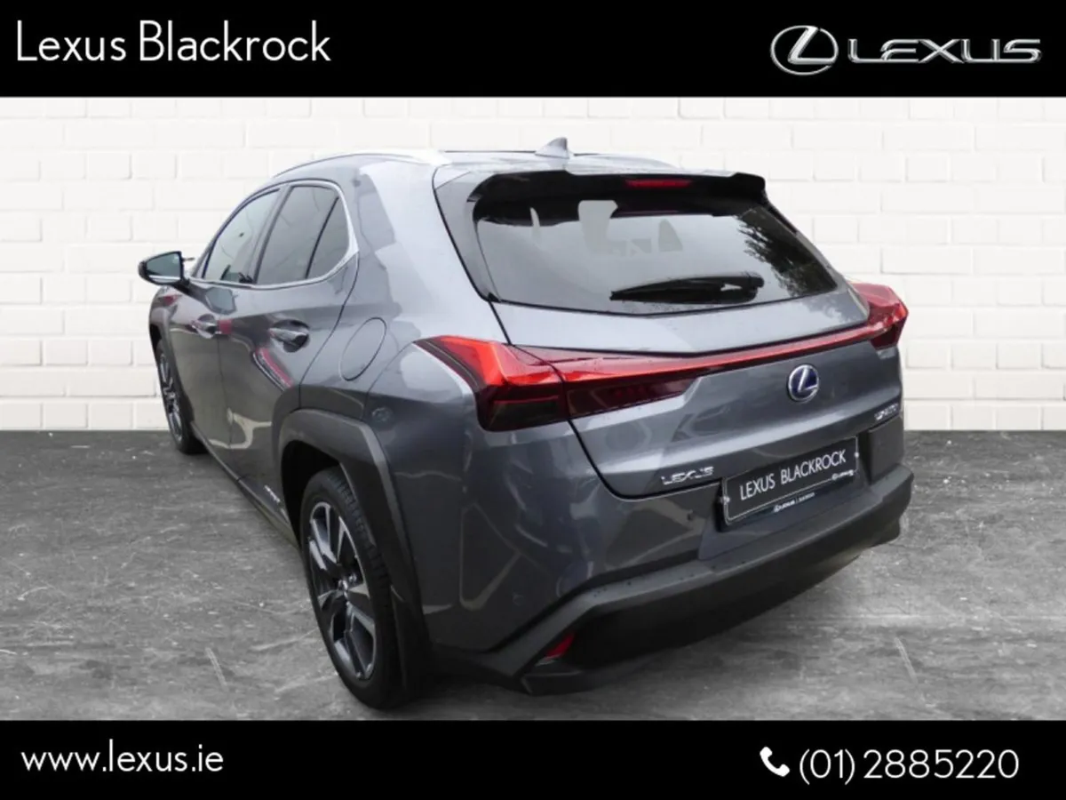 Lexus UX250h Hybrid Dynamic - Image 4