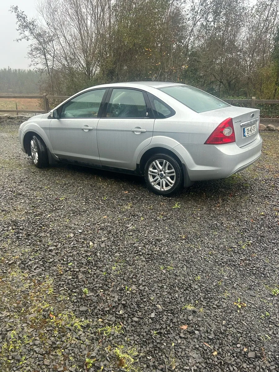 Low Mileage 1 Owner Ford Focus 09 - Image 3