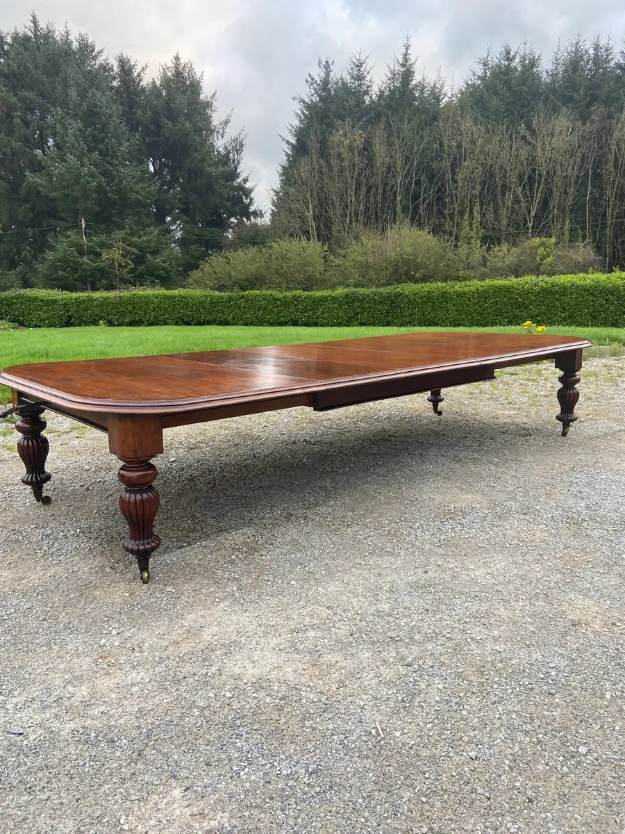 William IV family dining room table - Image 1