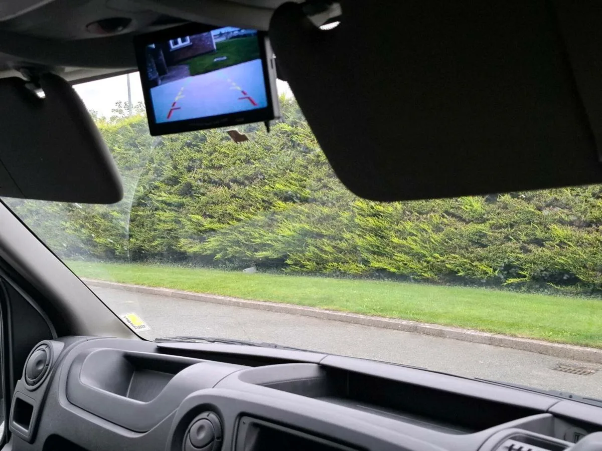 Renault Master - Image 2