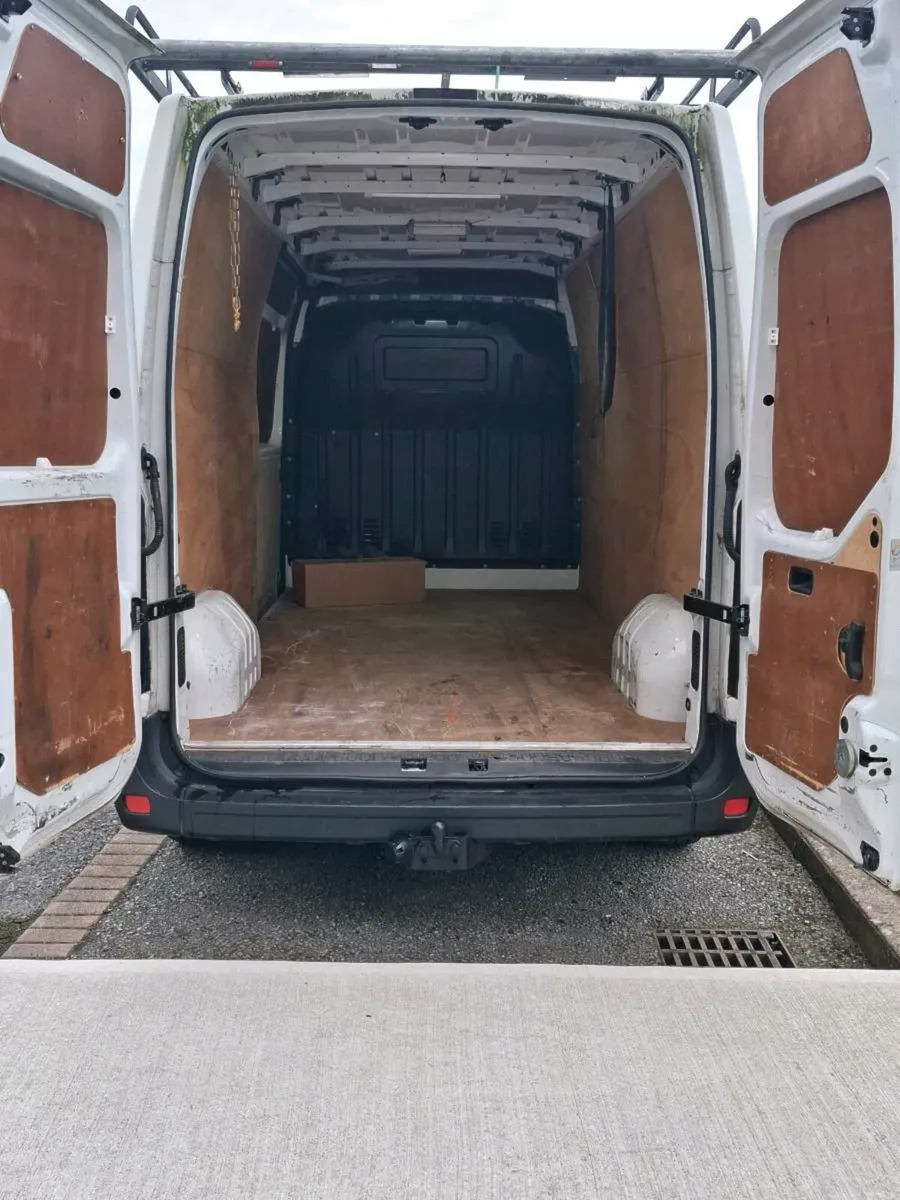 Renault Master - Image 4