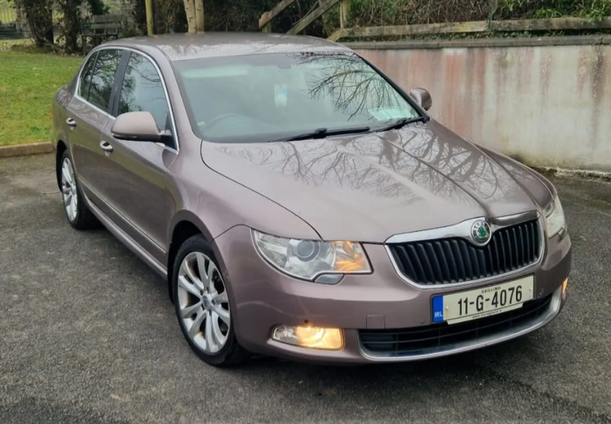 2011 SKODA SUPERB (2.0TDI 170BHP) - Image 1