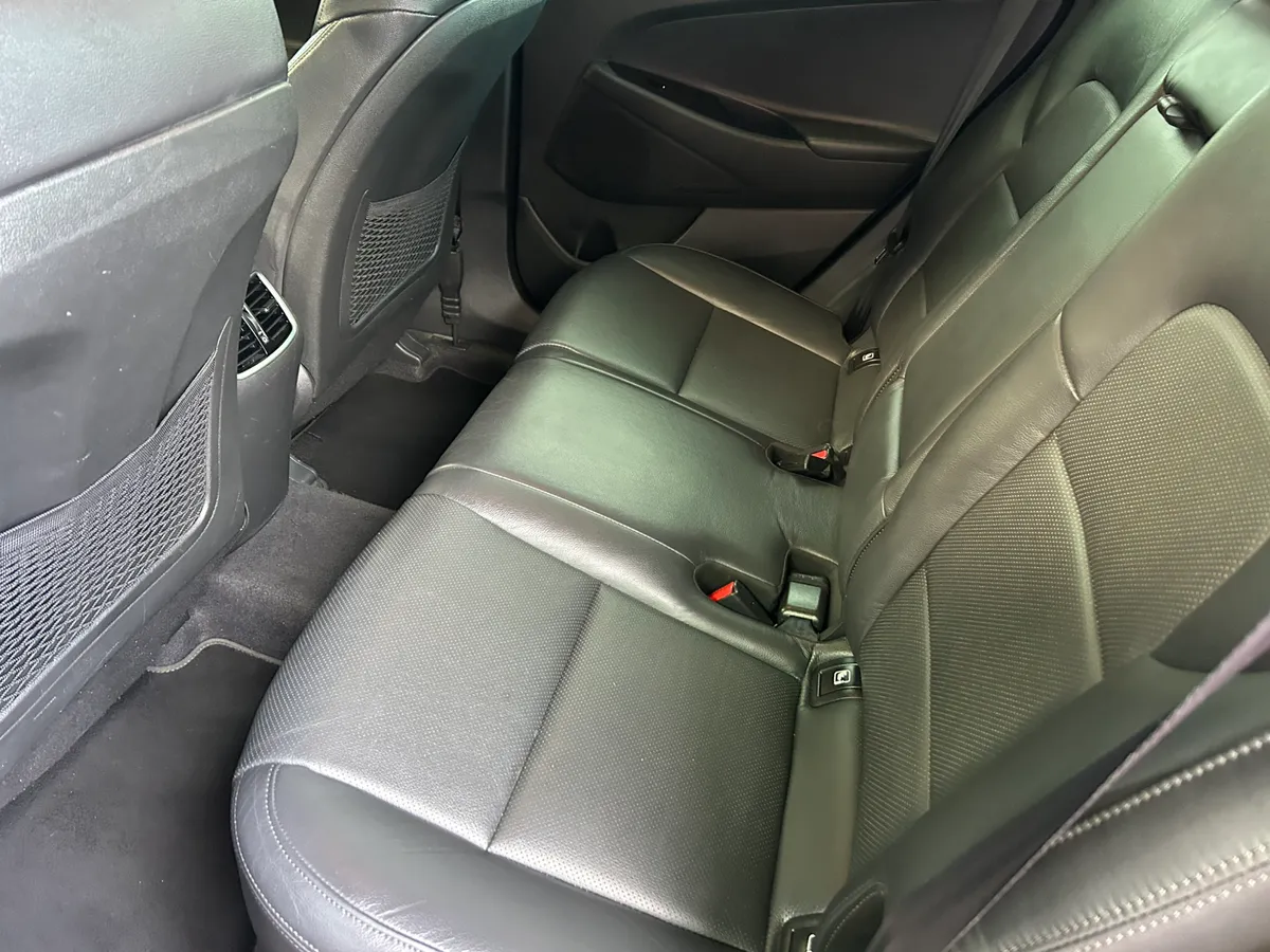 2018 Hyundai Tucson Executive - Image 4