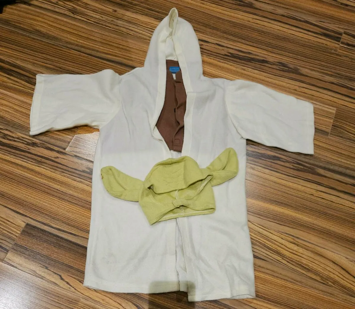 Baby Yoda costume