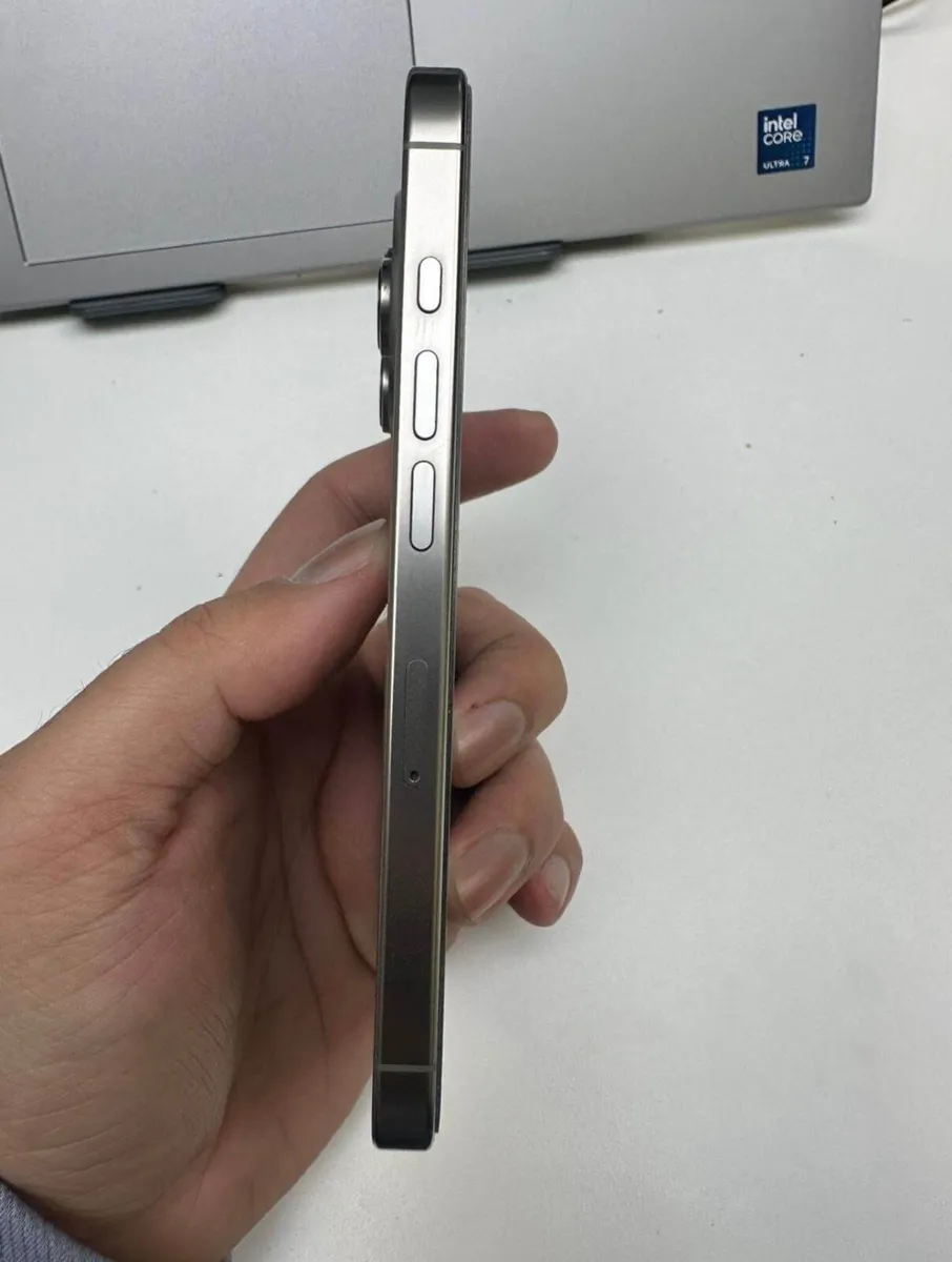 iPhone 15 Pro Max - Image 3