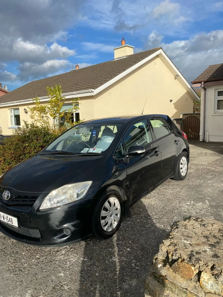 2011 Toyota auris 1.4 D4D - Image 2