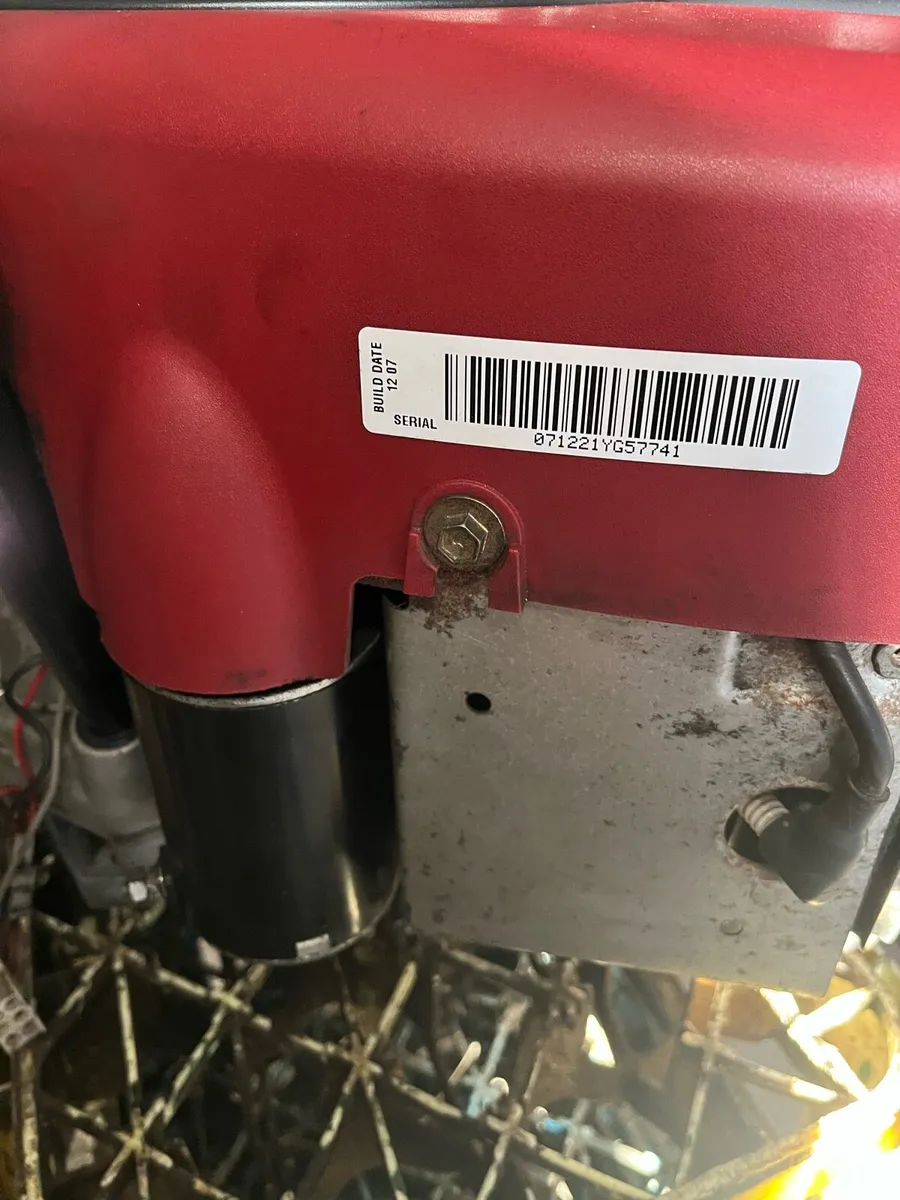 Lawnmower engine - Image 4