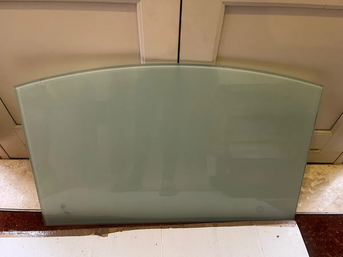 Glass - opaque - Image 3