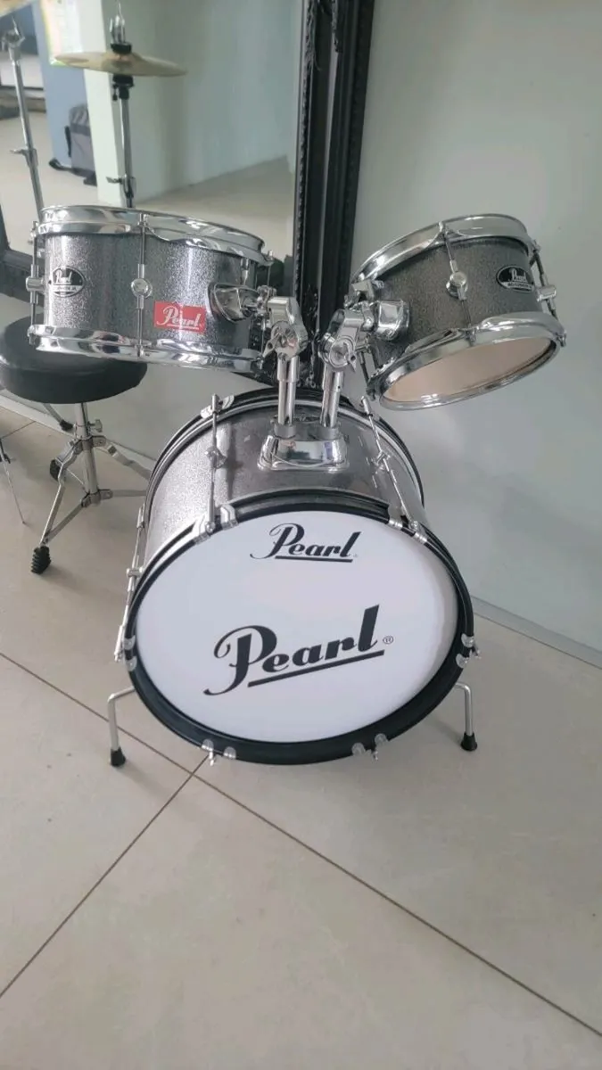 Drum Kit - Image 1