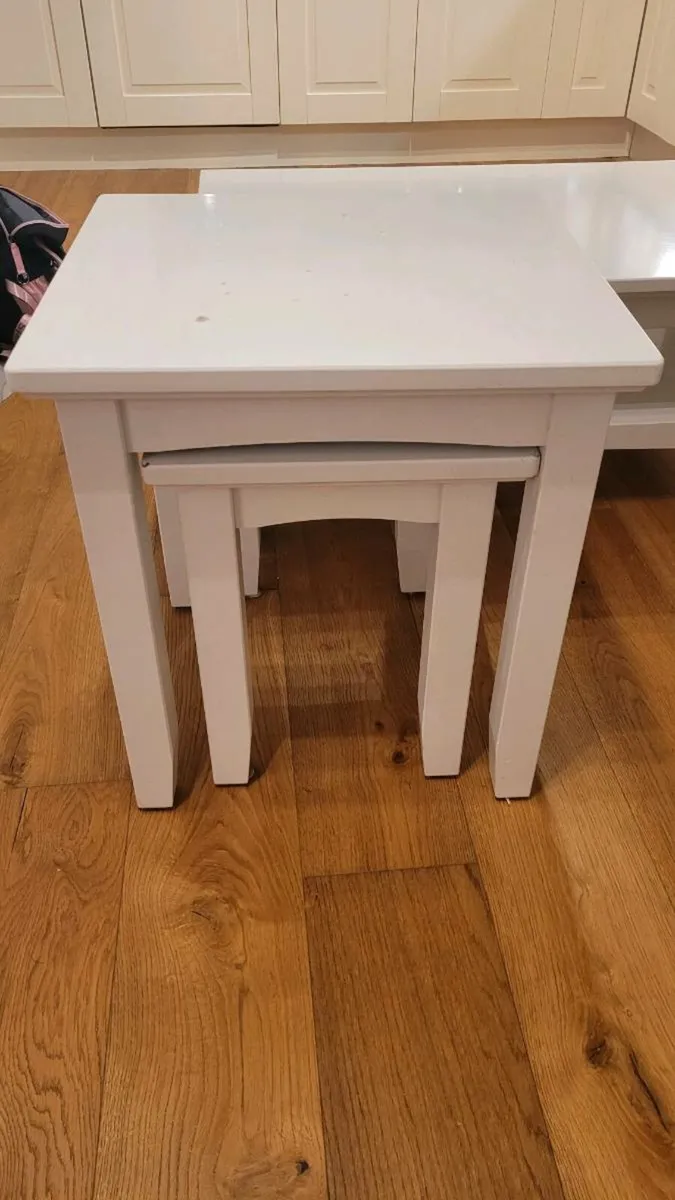 Coffee table and nest of tables - Image 3