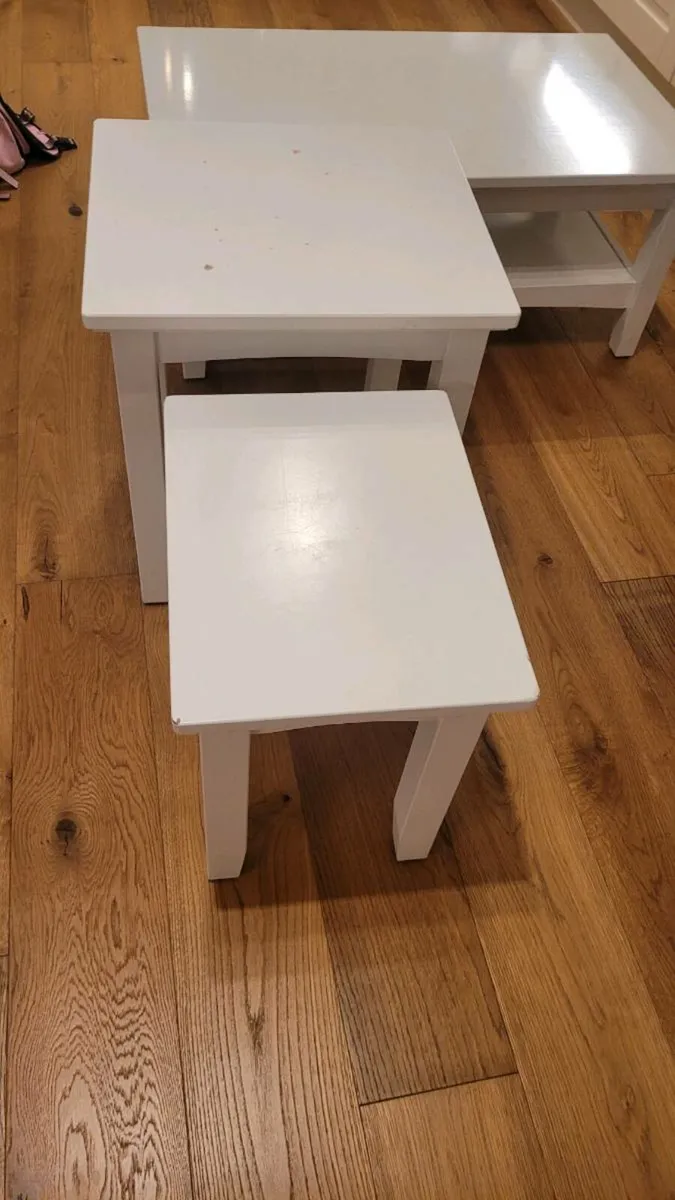 Coffee table and nest of tables - Image 4