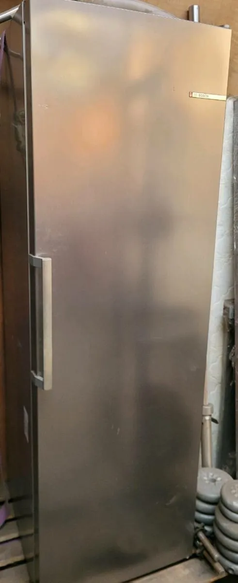 Bosch upright freezer - Image 1