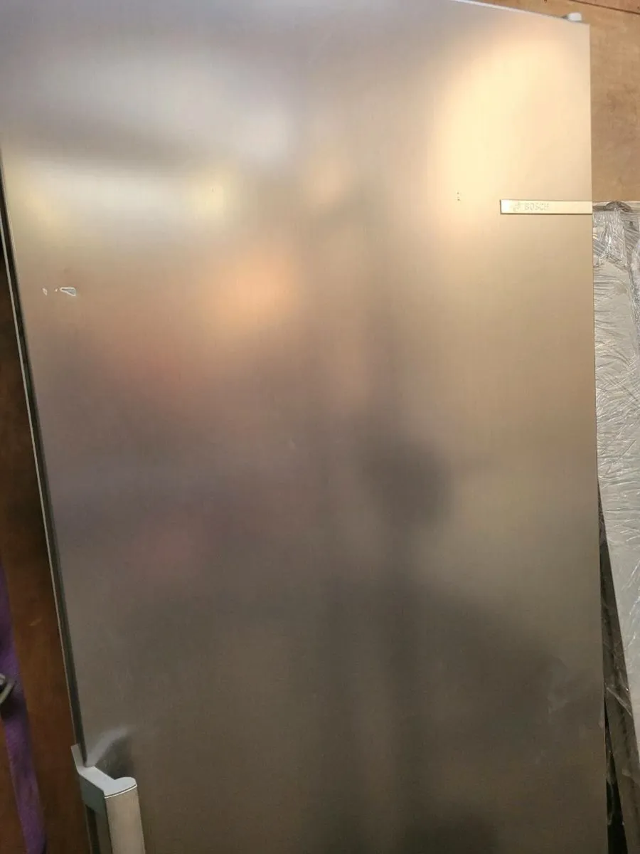 Bosch upright freezer - Image 3