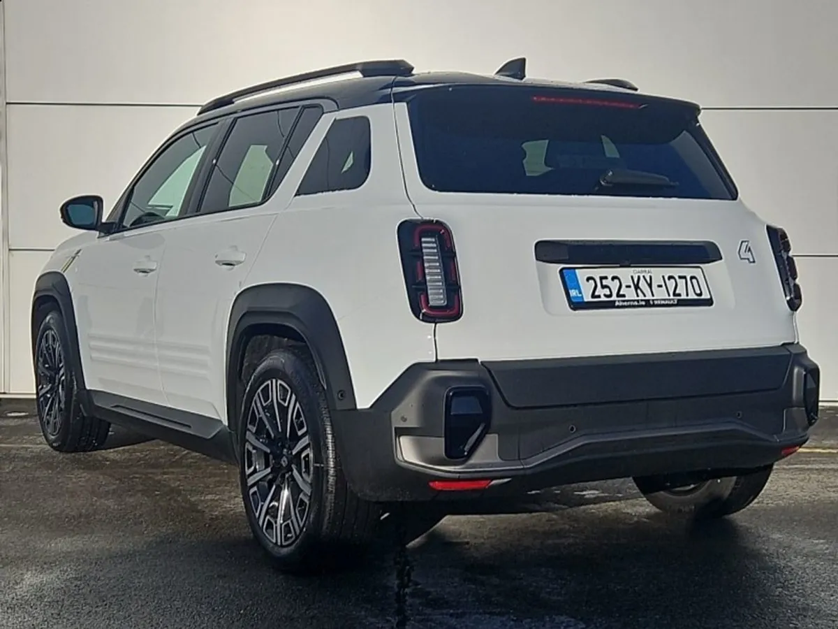 Renault 4 EV Iconic 52kwh 150hp - Image 4