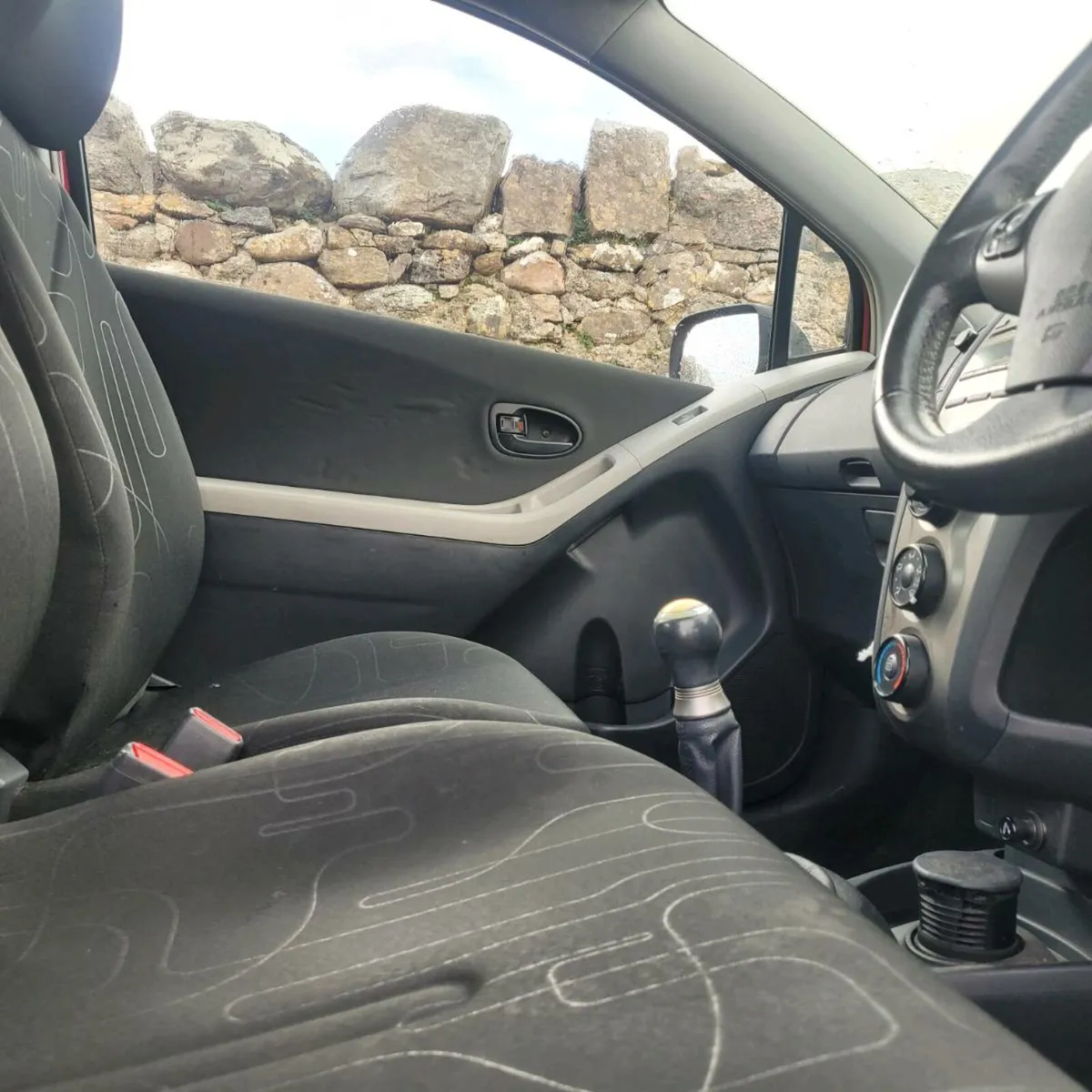 Toyota yaris 1.0 petrol - Image 3