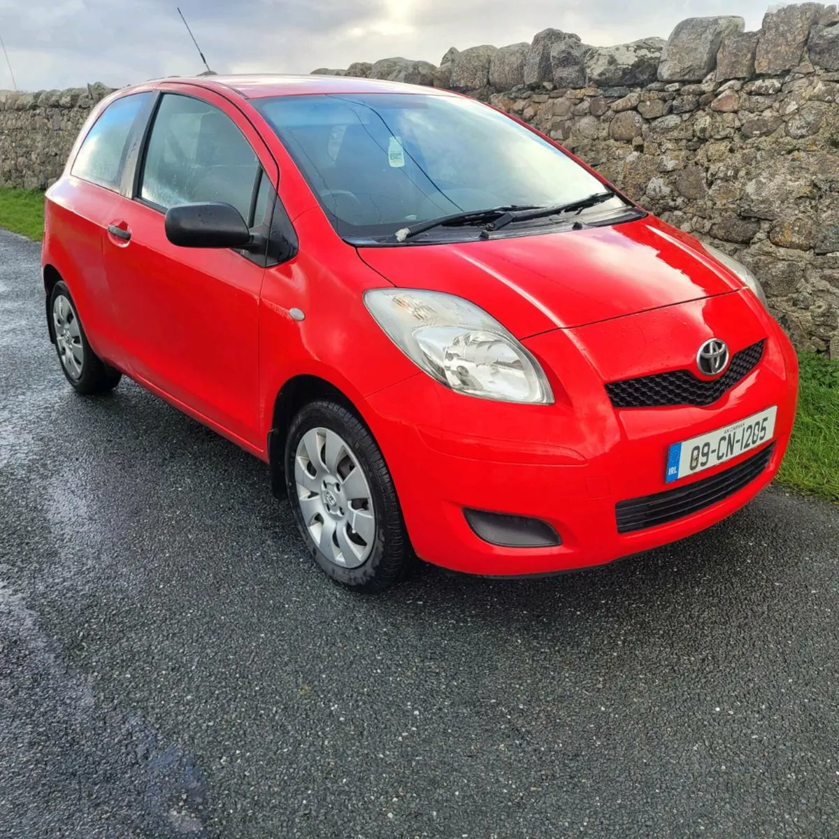 Toyota yaris 1.0 petrol - Image 4