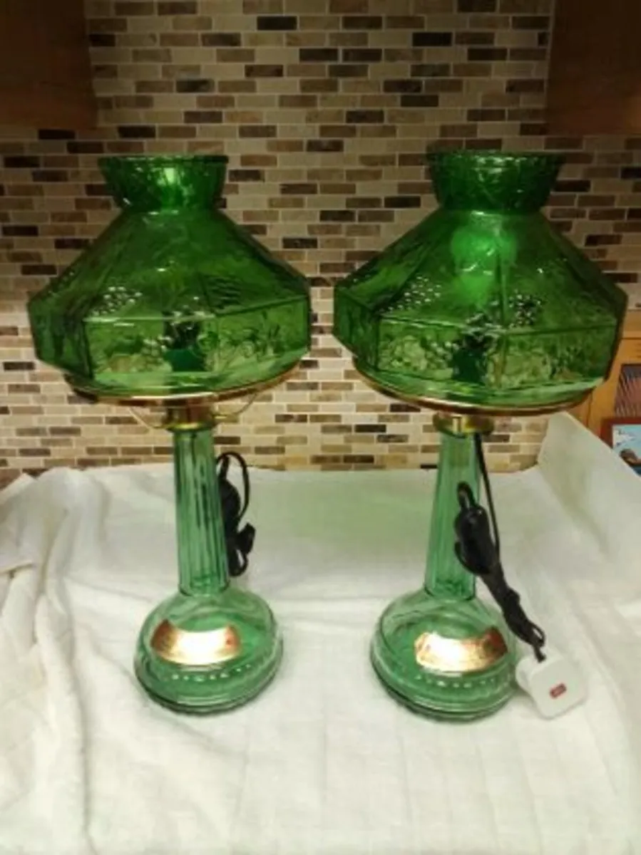 2 x Tiffany Style Lamps - Image 2