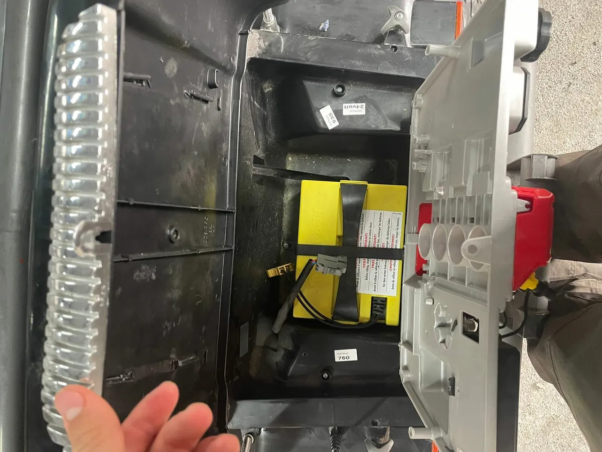 24v kids electric jeep - Image 4