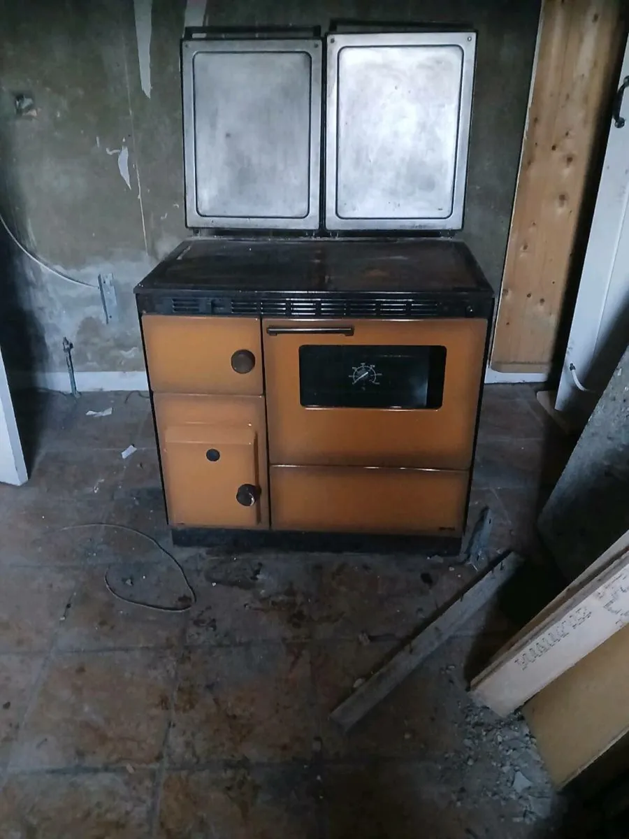 Tirolia Solid Fuel Range - Image 2