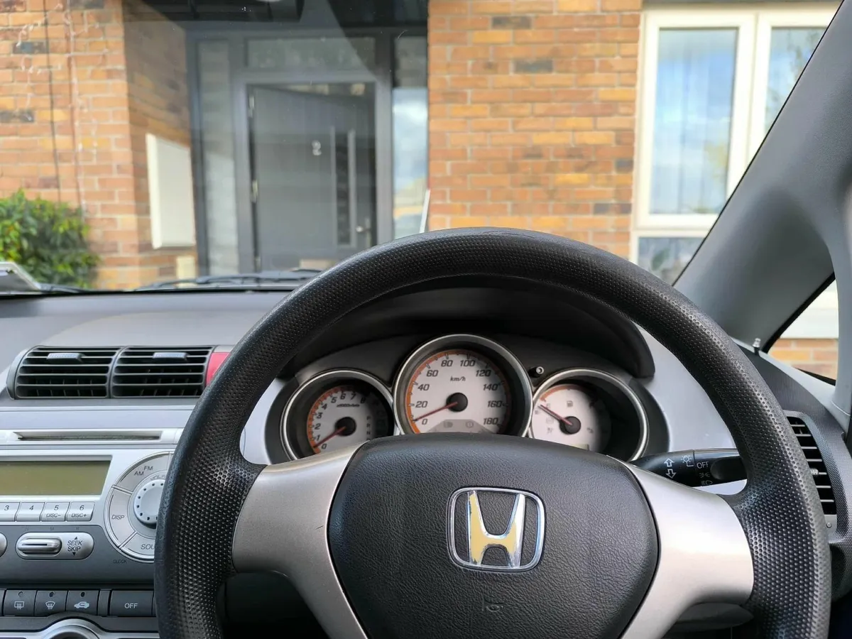 Honda Fit 2005 - Image 4