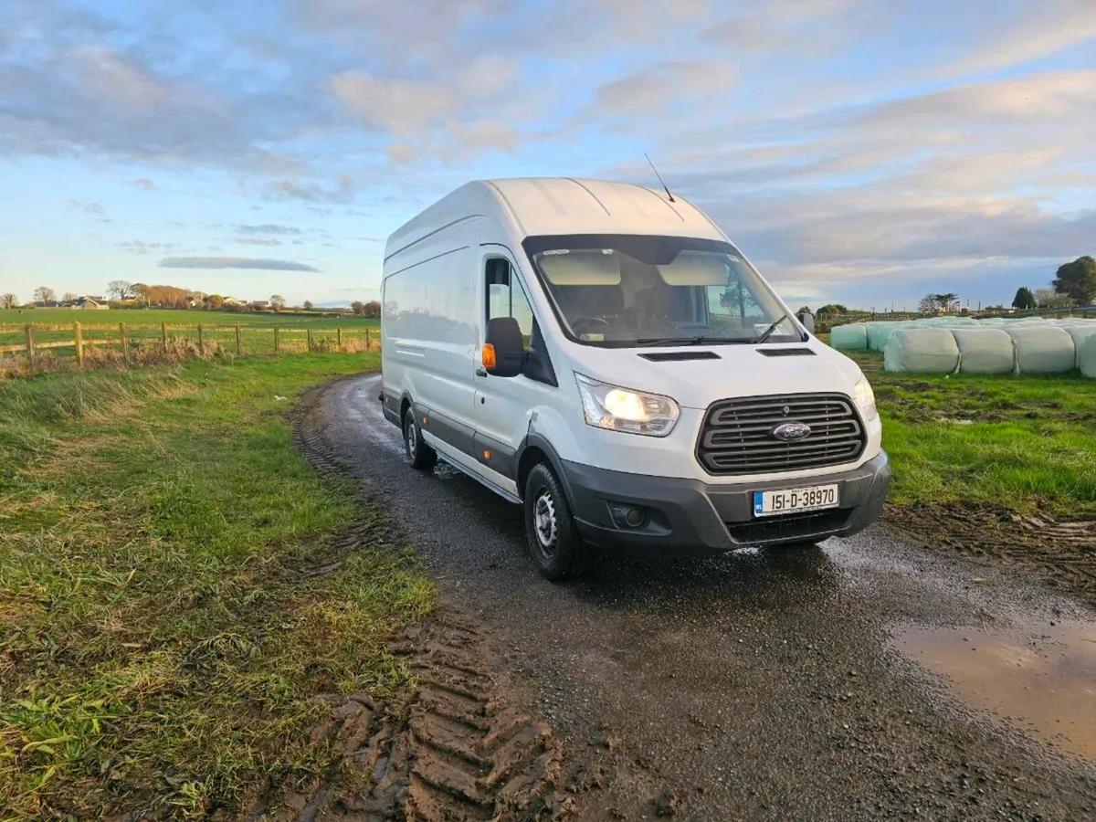 Mobile tyre fitting van - Image 1