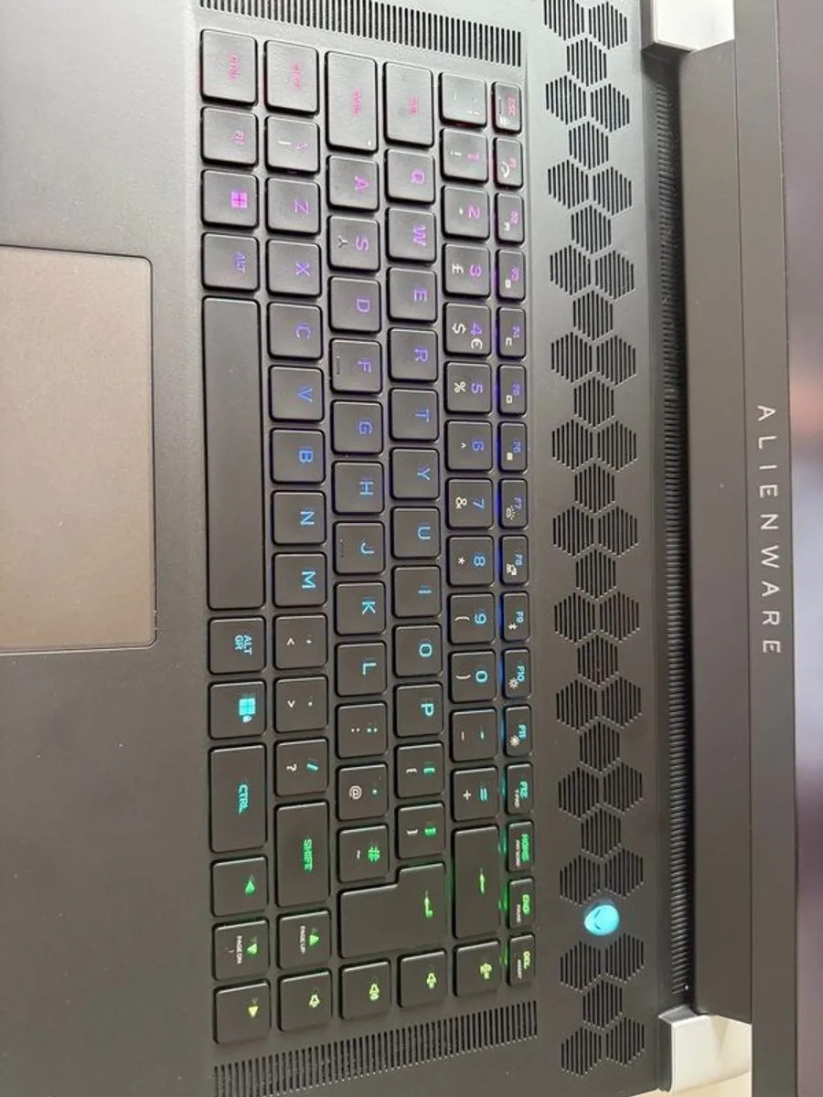 Alienware X17 Gaming Laptop - Image 2