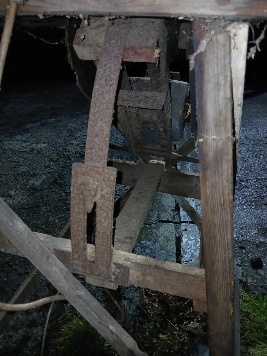Antique Bench saw - Image 4
