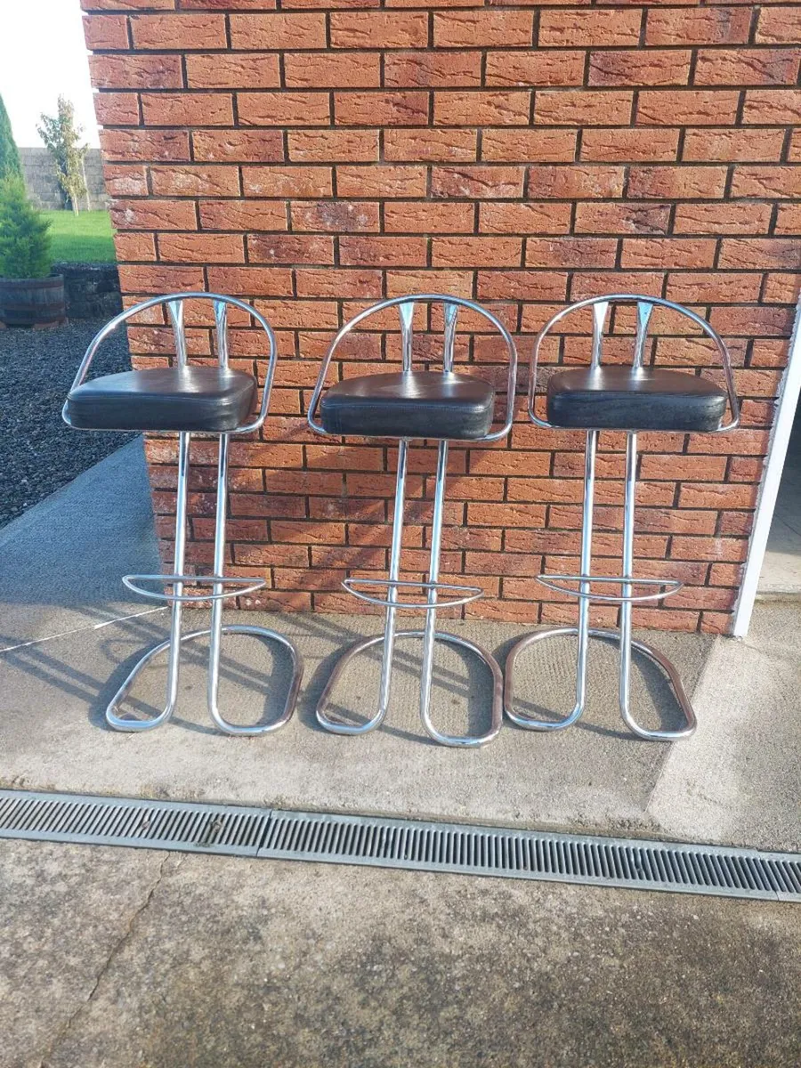 Kitchen bar stool - Image 1