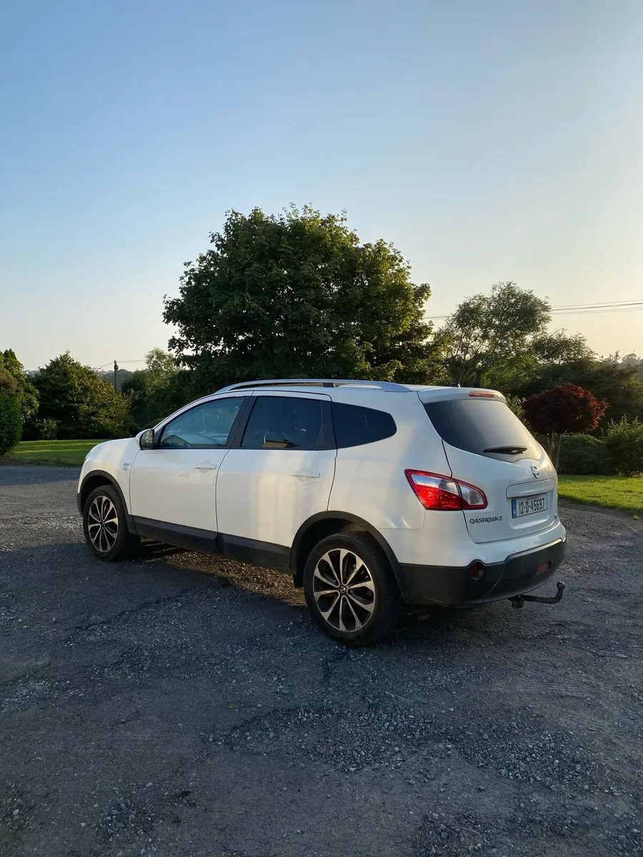 Nissan Qashqai +2 1.6dci high spec - Image 2
