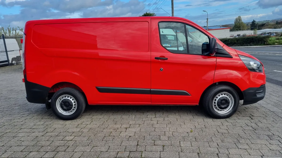 201 CUSTOM,130BHP, WET BELT DONE & FORD HISTORY - Image 3