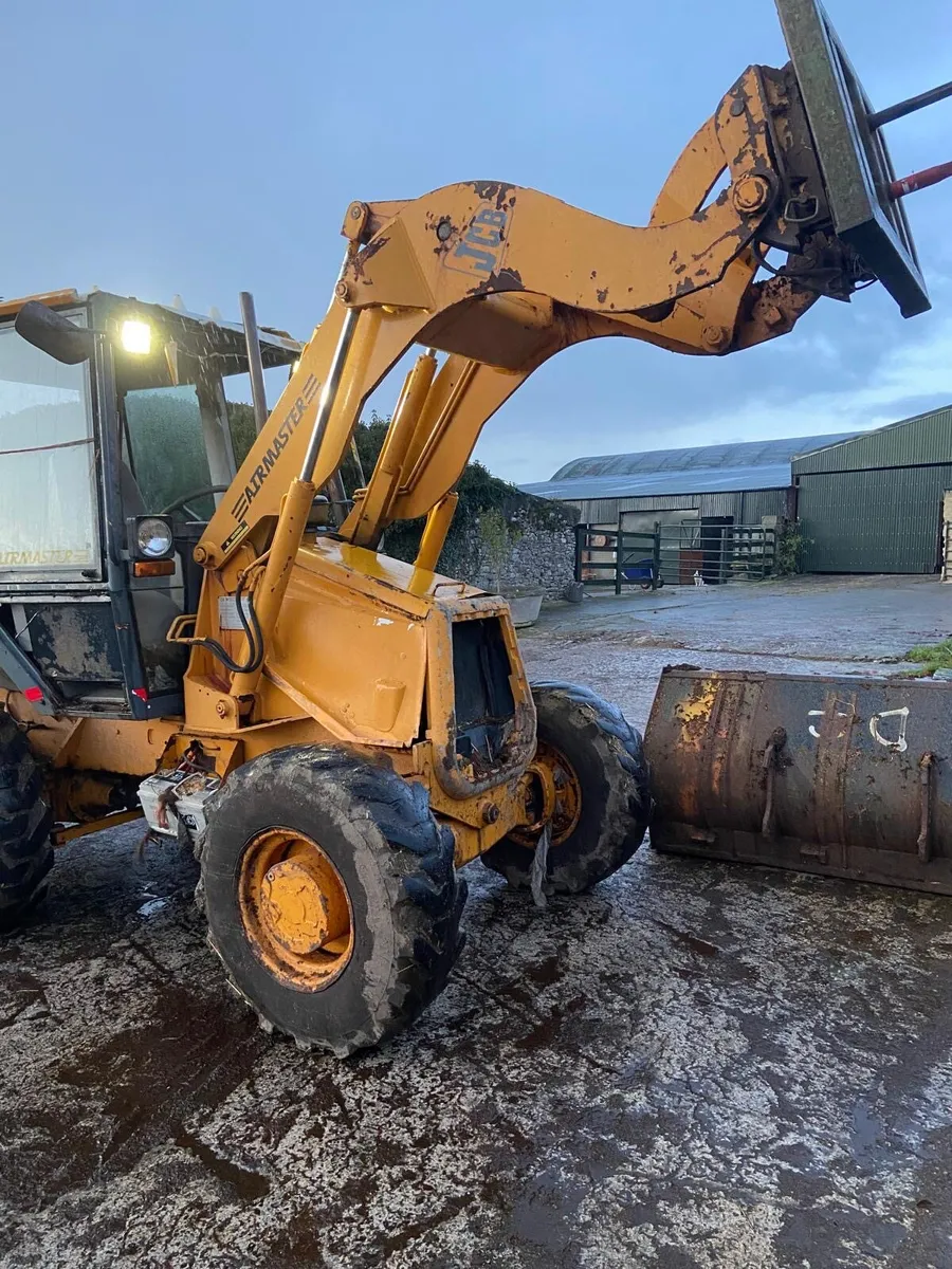 98 JCB CX loader - Image 4
