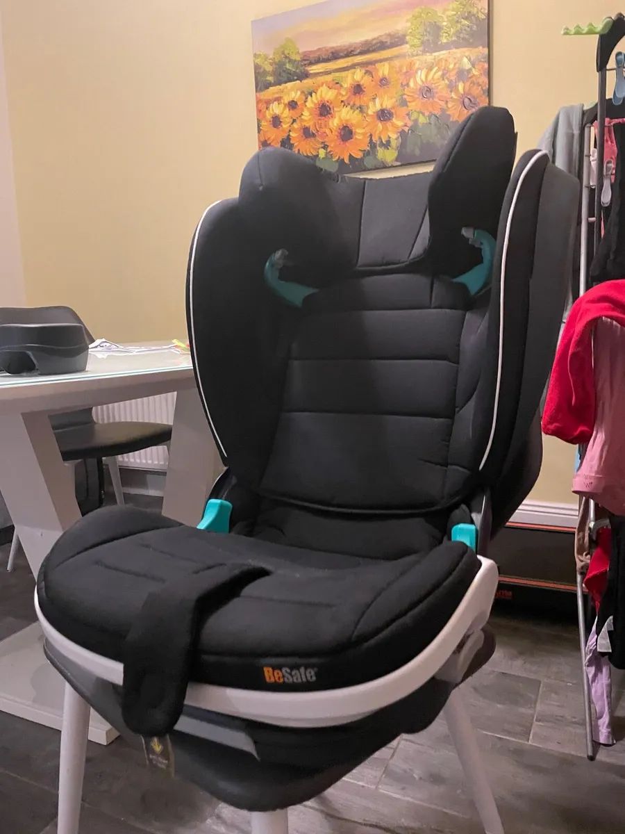 BeSafe Izi Flex Fix Car seat (4-12 years) - Image 1
