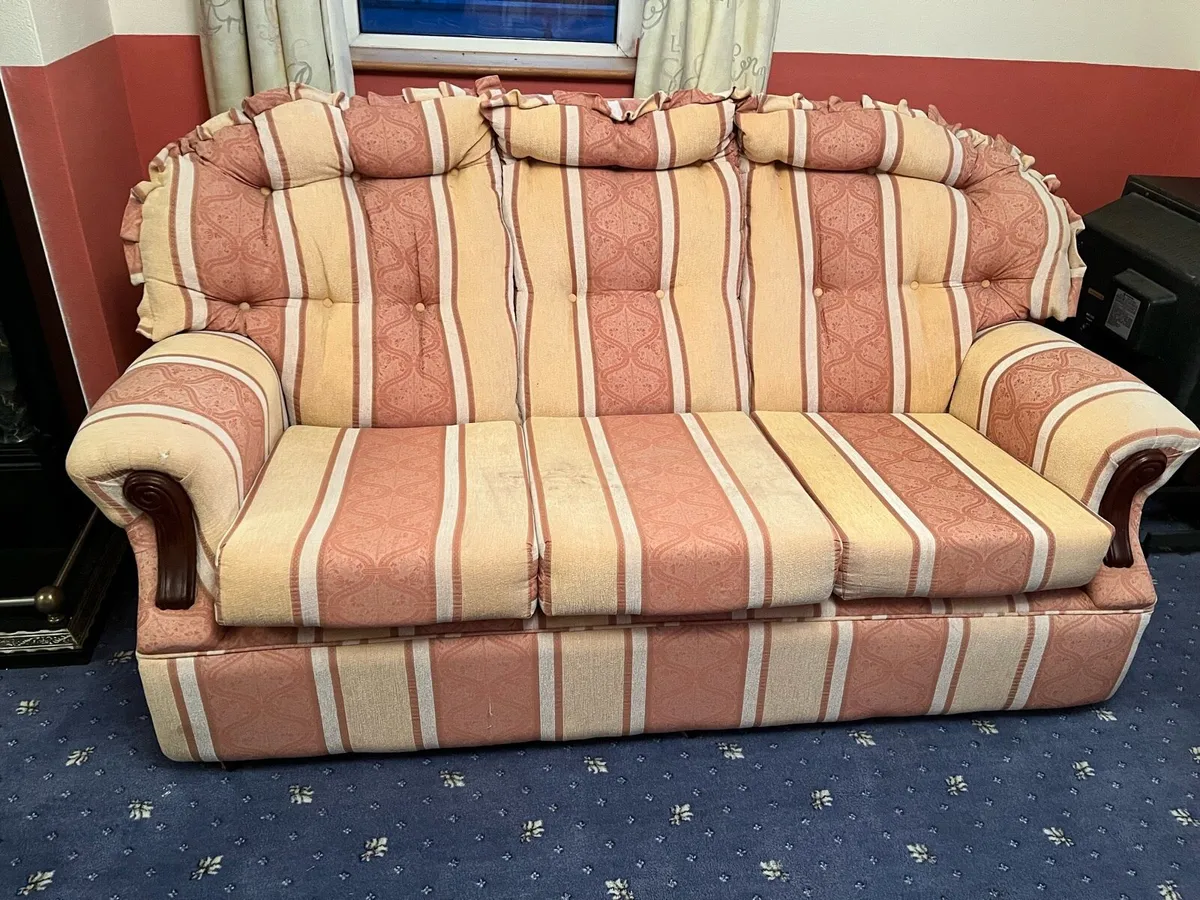 Sofa and two chairs - Image 1