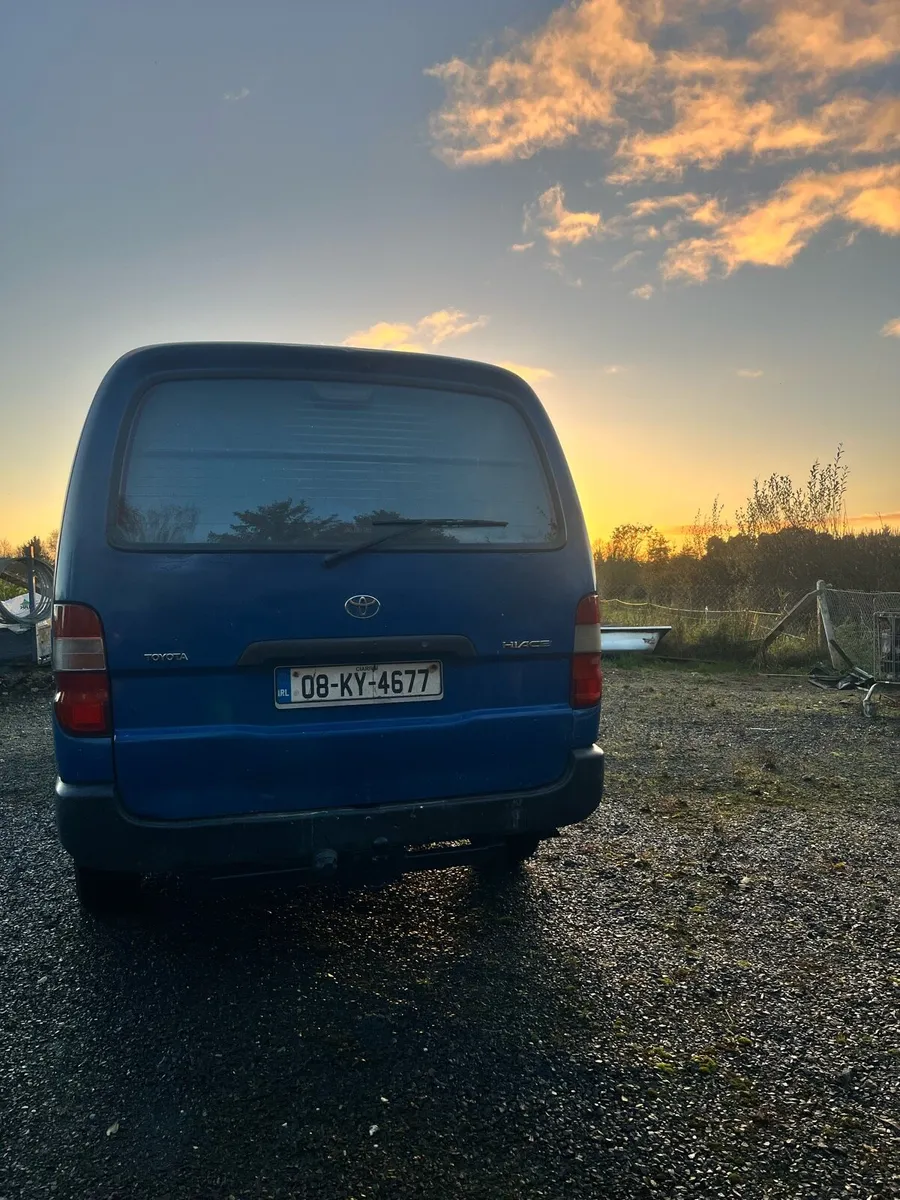Toyota Hiace - Image 3