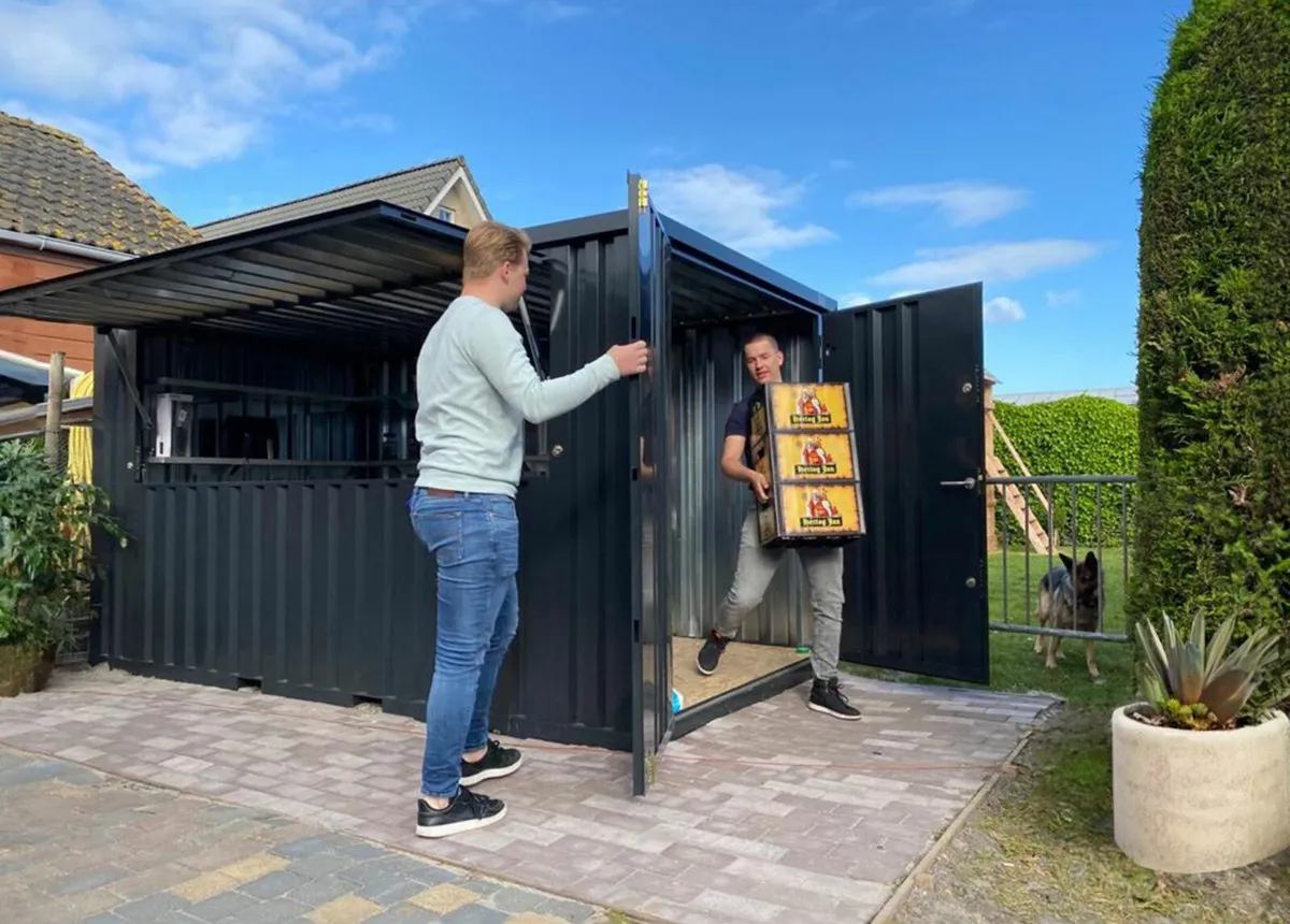 Backyard Bar Container 4x2 – Stylish Setup - Image 1