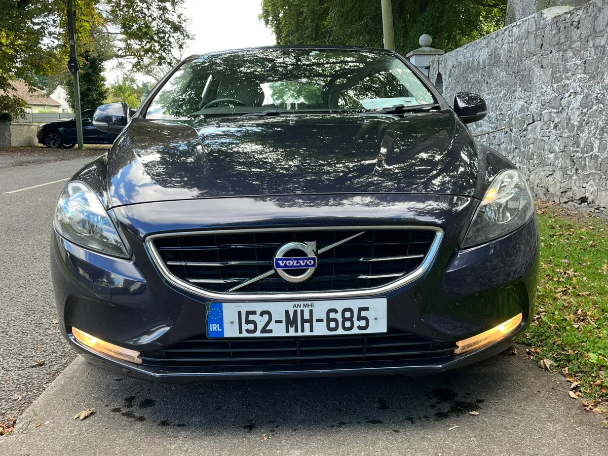 VOLVO V40 2.0 D2 // NEW NCT 11/2026. - Image 4