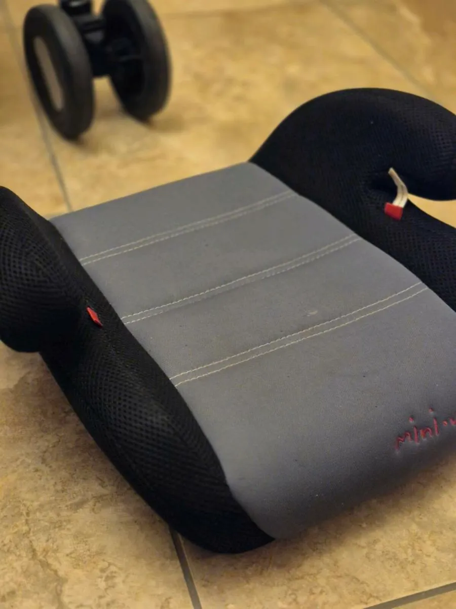 Car seat ,booster seat ,buggie - Image 3